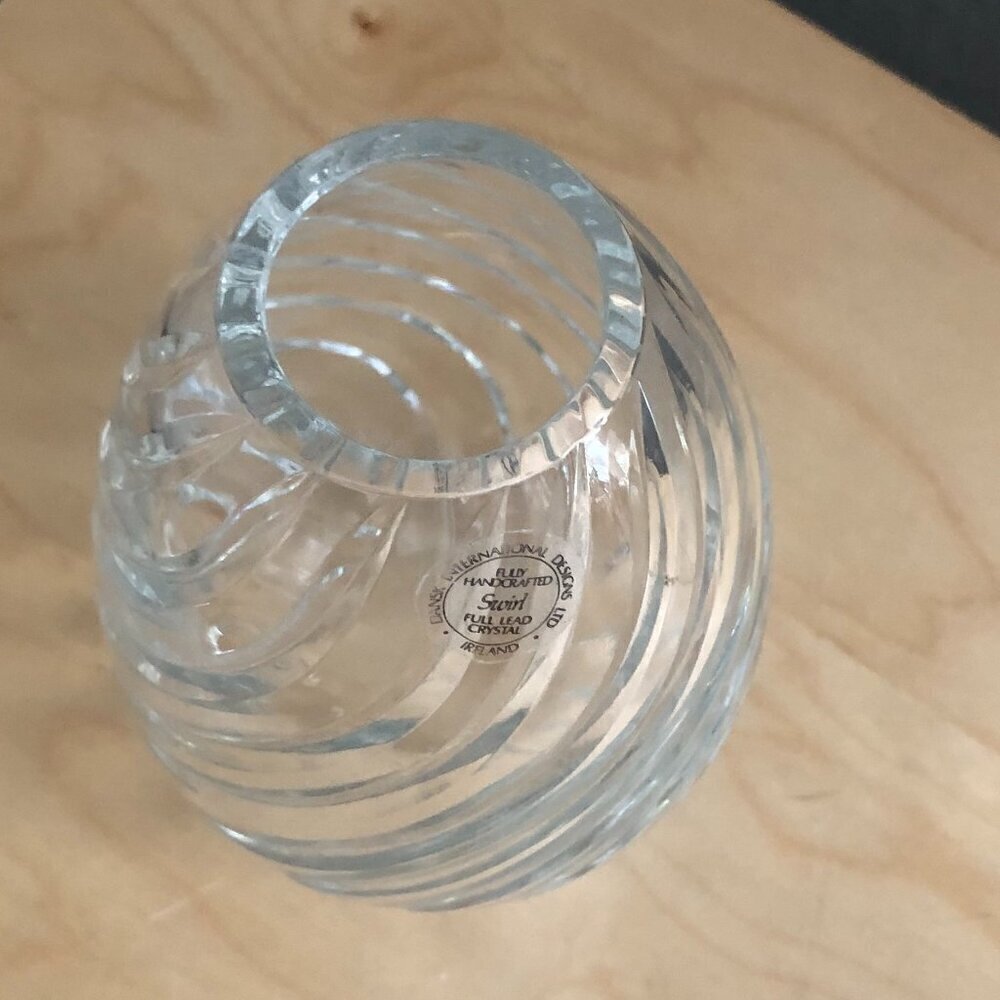 Dansk Irish Full Lead Crystal Handcrafted Teardrop Swirl Vase - Picture 2 of 3